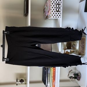 Betsy Johnson Black Crocheted Capri Yoga Pants